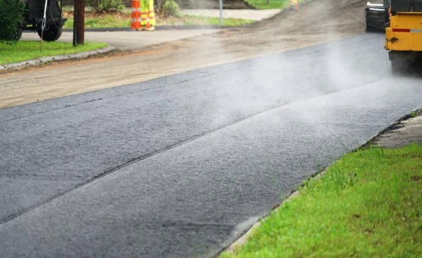 Best Driveway Paving Contractor  in Riverdale, CA